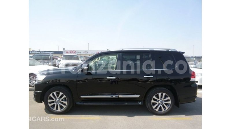 Big with watermark toyota land cruiser arusha import dubai 8582