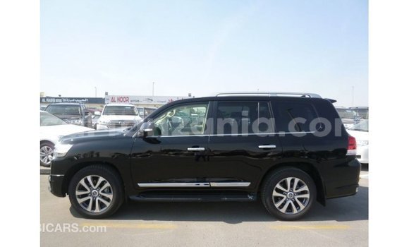 Buy Import Toyota Land Cruiser Black Car in Import - Dubai in Arusha Buy Import Toyota Land Cruiser Black Car in Import - Dubai in Arusha