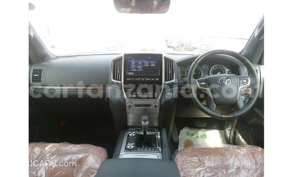 Buy Import Toyota Land Cruiser Black Car in Import - Dubai in Arusha Buy Import Toyota Land Cruiser Black Car in Import - Dubai in Arusha