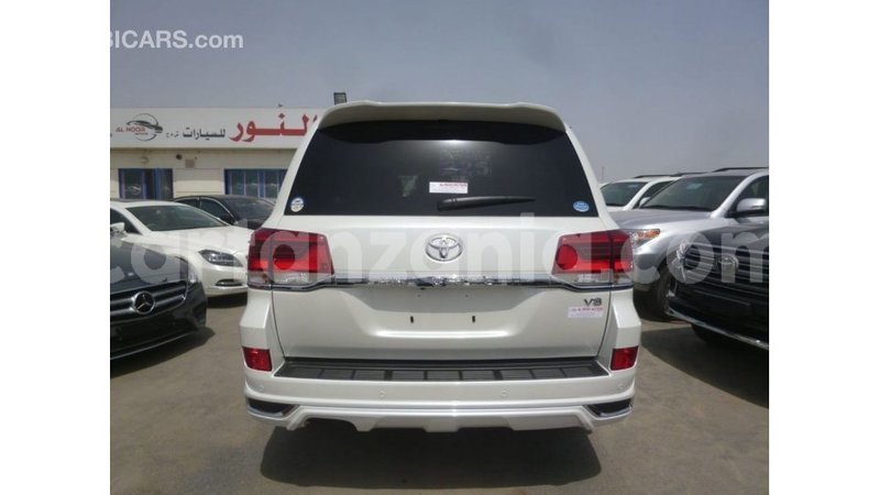 Big with watermark toyota land cruiser arusha import dubai 8584