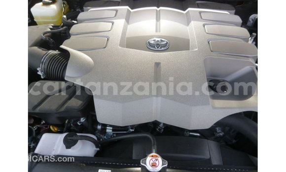 Nunua Imported Toyota Land Cruiser Nyingine Gari ndani ya Import - Dubai nchini Arusha Nunua Imported Toyota Land Cruiser Nyingine Gari ndani ya Import - Dubai nchini Arusha