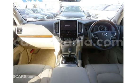 Nunua Imported Toyota Land Cruiser Nyeusi Gari ndani ya Import - Dubai nchini Arusha Nunua Imported Toyota Land Cruiser Nyeusi Gari ndani ya Import - Dubai nchini Arusha
