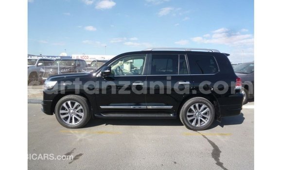 Nunua Imported Toyota Land Cruiser Nyeusi Gari ndani ya Import - Dubai nchini Arusha Nunua Imported Toyota Land Cruiser Nyeusi Gari ndani ya Import - Dubai nchini Arusha