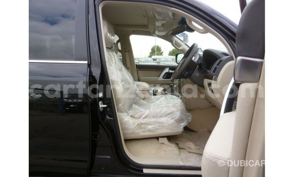 Nunua Imported Toyota Land Cruiser Nyeusi Gari ndani ya Import - Dubai nchini Arusha Nunua Imported Toyota Land Cruiser Nyeusi Gari ndani ya Import - Dubai nchini Arusha