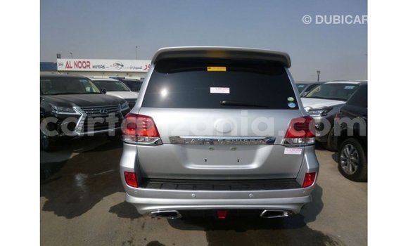 Nunua Imported Toyota Land Cruiser Nyingine Gari ndani ya Import - Dubai nchini Arusha Nunua Imported Toyota Land Cruiser Nyingine Gari ndani ya Import - Dubai nchini Arusha