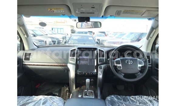 Buy Import Toyota Land Cruiser Other Car in Import - Dubai in Arusha Buy Import Toyota Land Cruiser Other Car in Import - Dubai in Arusha