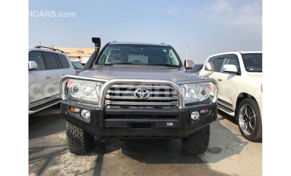 Buy Import Toyota Land Cruiser Other Car in Import - Dubai in Arusha Buy Import Toyota Land Cruiser Other Car in Import - Dubai in Arusha