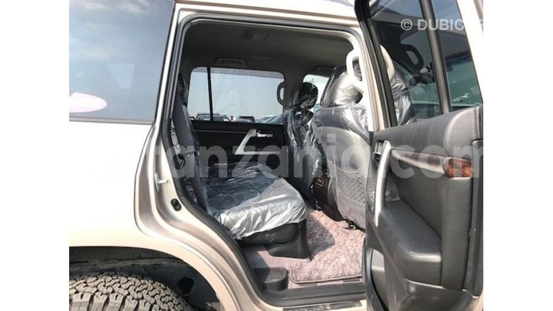 Big with watermark toyota land cruiser arusha import dubai 8593