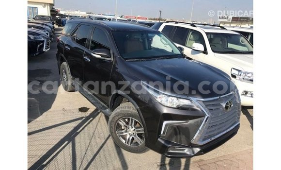 Nunua Imported Toyota Fortuner Nyingine Gari ndani ya Import - Dubai nchini Arusha Nunua Imported Toyota Fortuner Nyingine Gari ndani ya Import - Dubai nchini Arusha