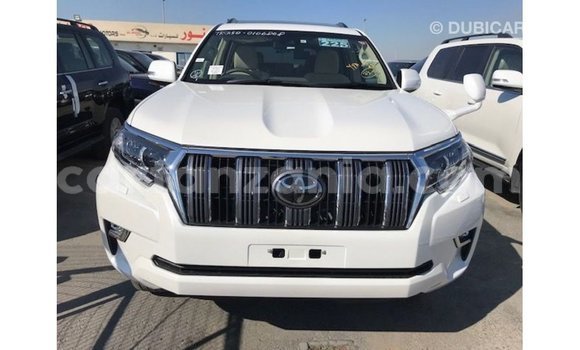 Nunua Imported Toyota Prado Nyeupe Gari ndani ya Import - Dubai nchini Arusha Nunua Imported Toyota Prado Nyeupe Gari ndani ya Import - Dubai nchini Arusha