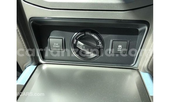 Nunua Imported Toyota Prado Nyeupe Gari ndani ya Import - Dubai nchini Arusha Nunua Imported Toyota Prado Nyeupe Gari ndani ya Import - Dubai nchini Arusha