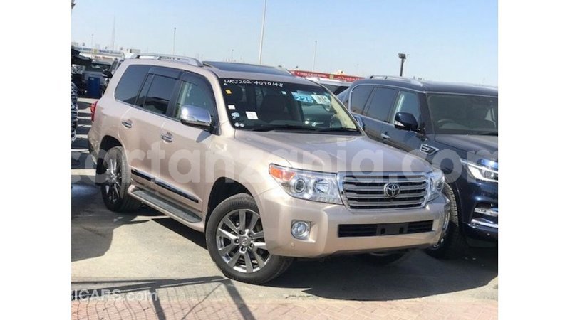 Big with watermark toyota land cruiser arusha import dubai 8599