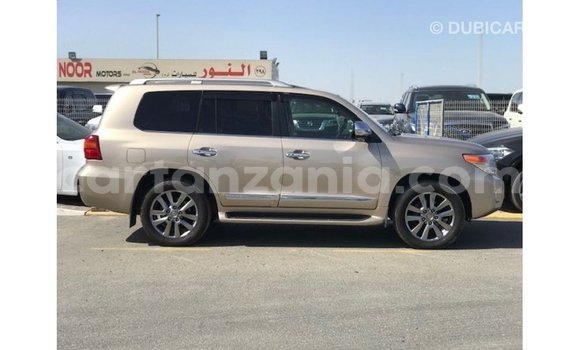 Buy Import Toyota Land Cruiser Other Car in Import - Dubai in Arusha Buy Import Toyota Land Cruiser Other Car in Import - Dubai in Arusha