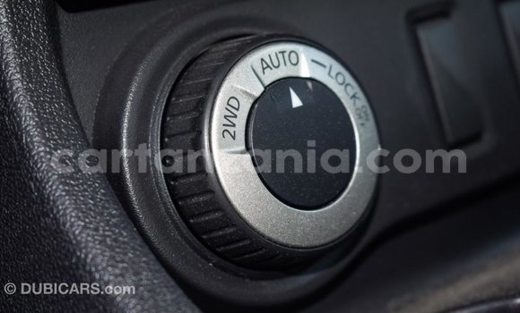 Nunua Imported Renault Duster Nyeupe Gari ndani ya Import - Dubai nchini Arusha Nunua Imported Renault Duster Nyeupe Gari ndani ya Import - Dubai nchini Arusha