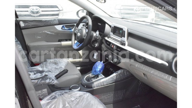 Big with watermark kia cerato arusha import dubai 8605