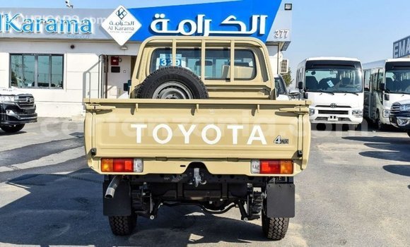 Nunua Imported Toyota Land Cruiser Beige Gari ndani ya Import - Dubai nchini Arusha Nunua Imported Toyota Land Cruiser Beige Gari ndani ya Import - Dubai nchini Arusha