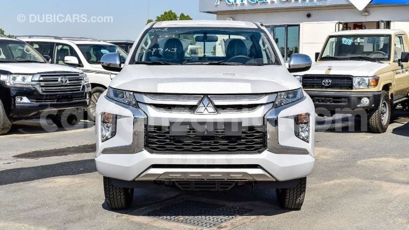 Big with watermark mitsubishi l200 arusha import dubai 8609