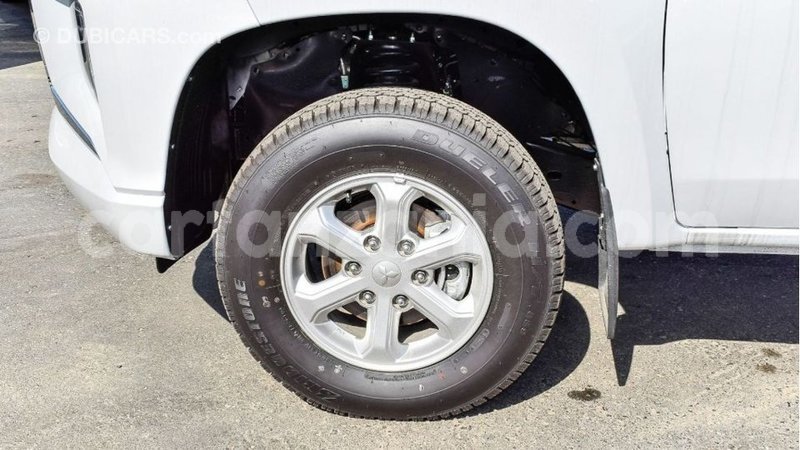 Big with watermark mitsubishi l200 arusha import dubai 8609