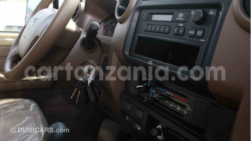 Big with watermark toyota land cruiser arusha import dubai 8610