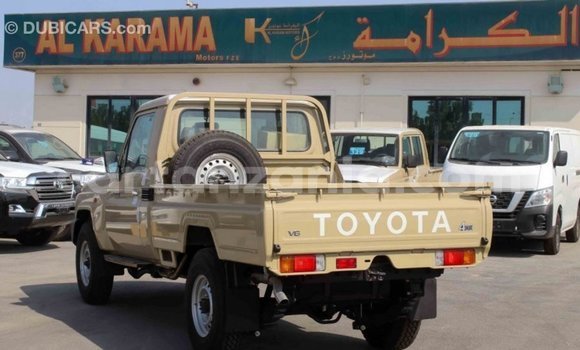 Buy Import Toyota Land Cruiser Beige Car in Import - Dubai in Arusha Buy Import Toyota Land Cruiser Beige Car in Import - Dubai in Arusha