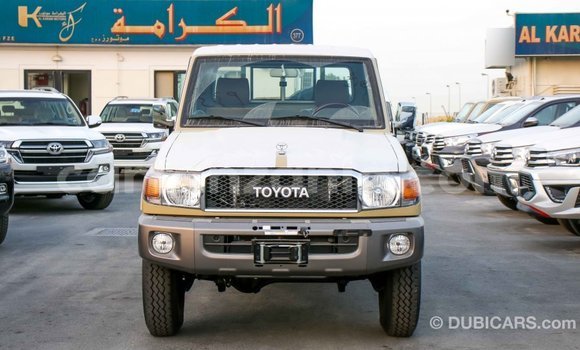 Nunua Imported Toyota Land Cruiser Beige Gari ndani ya Import - Dubai nchini Arusha Nunua Imported Toyota Land Cruiser Beige Gari ndani ya Import - Dubai nchini Arusha