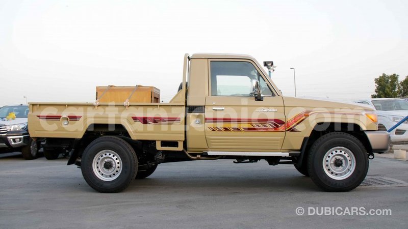 Big with watermark toyota land cruiser arusha import dubai 8613