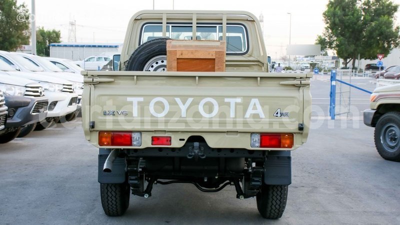 Big with watermark toyota land cruiser arusha import dubai 8613