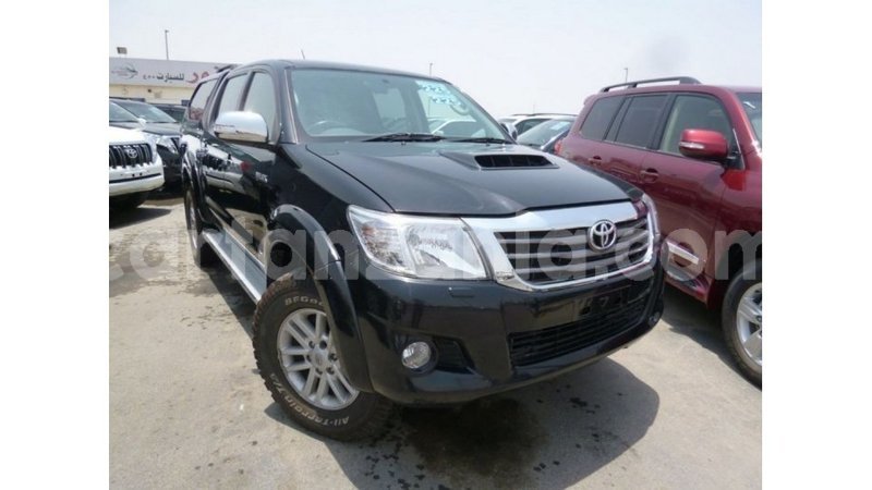 Big with watermark toyota hilux arusha import dubai 8616