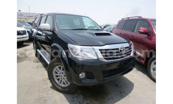 Nunua Imported Toyota Hilux Nyeusi Gari ndani ya Import - Dubai nchini Arusha Nunua Imported Toyota Hilux Nyeusi Gari ndani ya Import - Dubai nchini Arusha