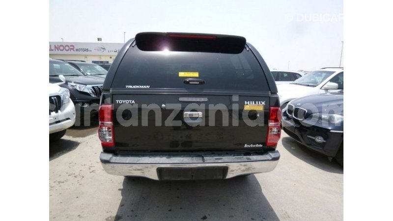 Big with watermark toyota hilux arusha import dubai 8616