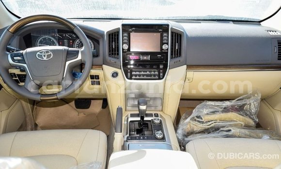 Buy Import Toyota Land Cruiser Black Car in Import - Dubai in Arusha Buy Import Toyota Land Cruiser Black Car in Import - Dubai in Arusha