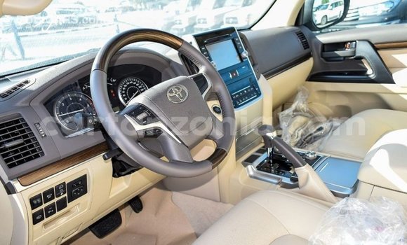 Buy Import Toyota Land Cruiser Black Car in Import - Dubai in Arusha Buy Import Toyota Land Cruiser Black Car in Import - Dubai in Arusha
