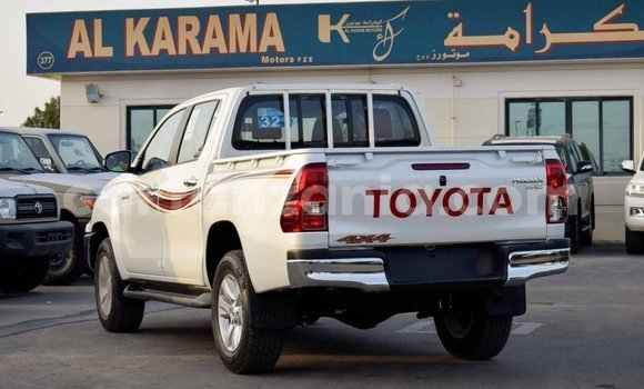 Buy Import Toyota Hilux White Car in Import - Dubai in Arusha Buy Import Toyota Hilux White Car in Import - Dubai in Arusha