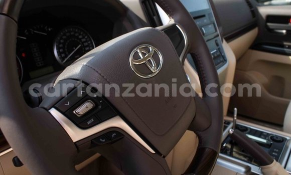 Buy Import Toyota Land Cruiser Black Car in Import - Dubai in Arusha Buy Import Toyota Land Cruiser Black Car in Import - Dubai in Arusha