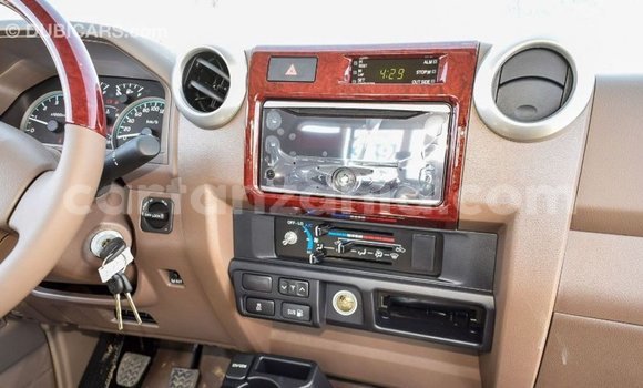 Buy Import Toyota Land Cruiser Beige Car in Import - Dubai in Arusha Buy Import Toyota Land Cruiser Beige Car in Import - Dubai in Arusha