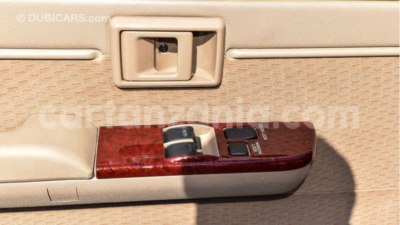 Big with watermark toyota land cruiser arusha import dubai 8625