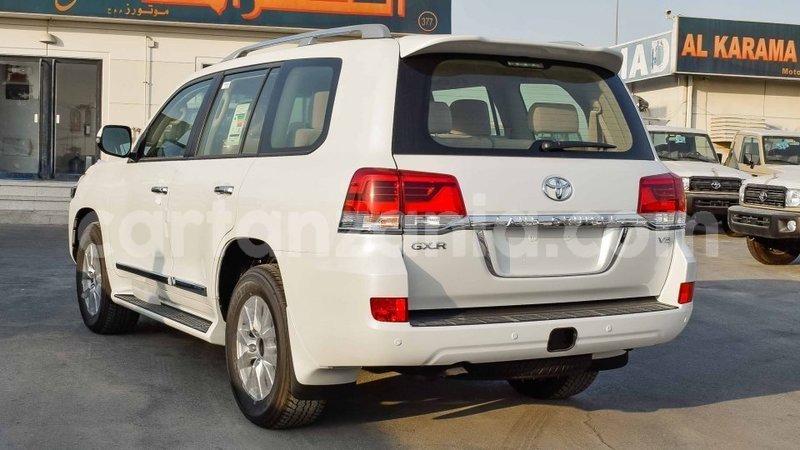 Big with watermark toyota land cruiser arusha import dubai 8627