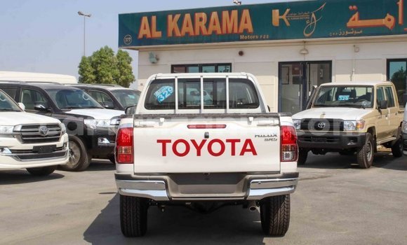 Buy Import Toyota Hilux White Car in Import - Dubai in Arusha Buy Import Toyota Hilux White Car in Import - Dubai in Arusha
