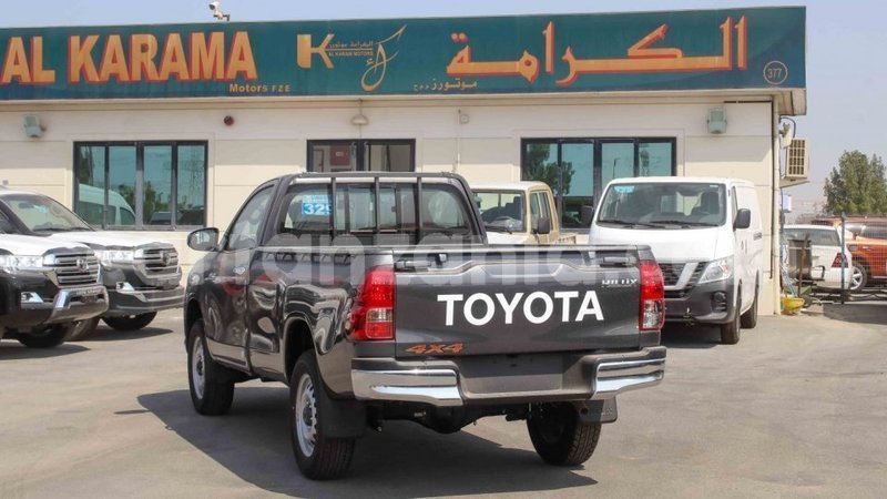 Big with watermark toyota hilux arusha import dubai 8633