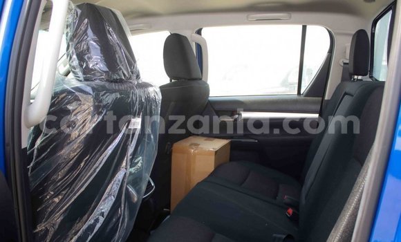 Nunua Imported Toyota Hilux Bluu Gari ndani ya Import - Dubai nchini Arusha Nunua Imported Toyota Hilux Bluu Gari ndani ya Import - Dubai nchini Arusha