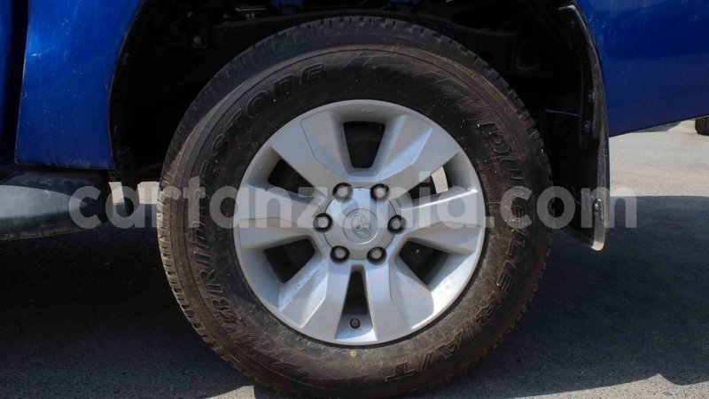 Big with watermark toyota hilux arusha import dubai 8638
