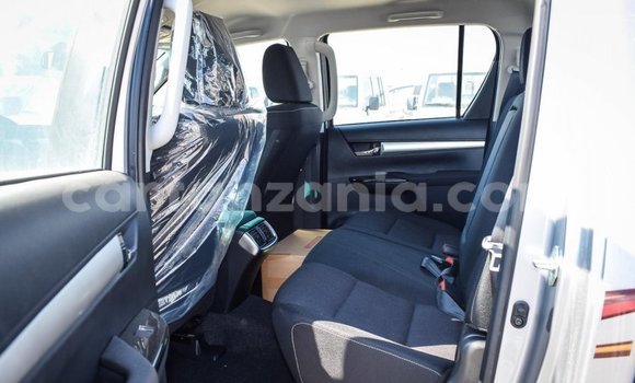 Buy Import Toyota Hilux Other Car in Import - Dubai in Arusha Buy Import Toyota Hilux Other Car in Import - Dubai in Arusha