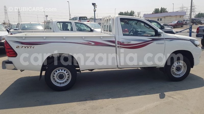 Big with watermark toyota hilux arusha import dubai 8641