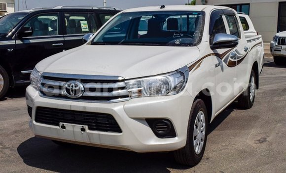 Buy Import Toyota Hilux White Car in Import - Dubai in Arusha Buy Import Toyota Hilux White Car in Import - Dubai in Arusha