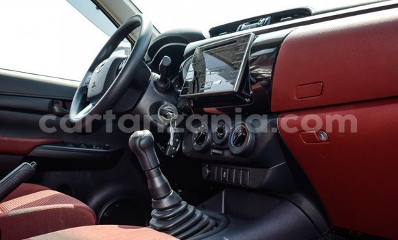 Buy Import Toyota Hilux White Car in Import - Dubai in Arusha Buy Import Toyota Hilux White Car in Import - Dubai in Arusha