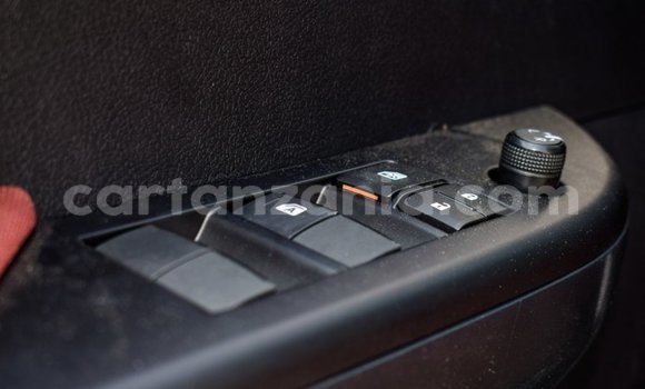 Buy Import Toyota Hilux White Car in Import - Dubai in Arusha Buy Import Toyota Hilux White Car in Import - Dubai in Arusha