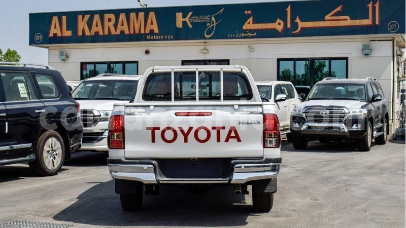 Big with watermark toyota hilux arusha import dubai 8642