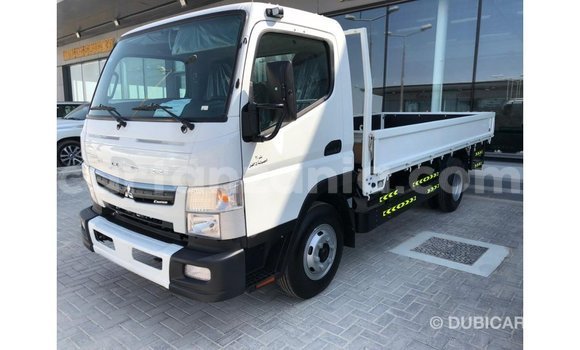 Buy Import Mitsubishi Carisma White Car in Import - Dubai in Arusha Buy Import Mitsubishi Carisma White Car in Import - Dubai in Arusha