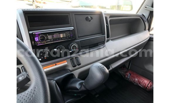 Buy Import Mitsubishi Carisma White Car in Import - Dubai in Arusha Buy Import Mitsubishi Carisma White Car in Import - Dubai in Arusha