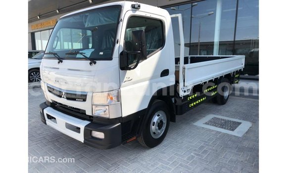 Buy Import Mitsubishi Carisma White Car in Import - Dubai in Arusha Buy Import Mitsubishi Carisma White Car in Import - Dubai in Arusha